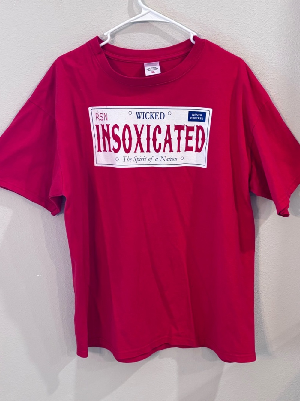 Insoxicated Boston RedSox  T-Shirt, Mens XL, www.drunkenbleachers.com